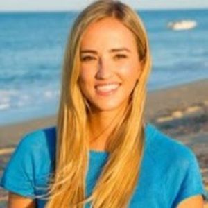 Meet your Posher, Alexandra